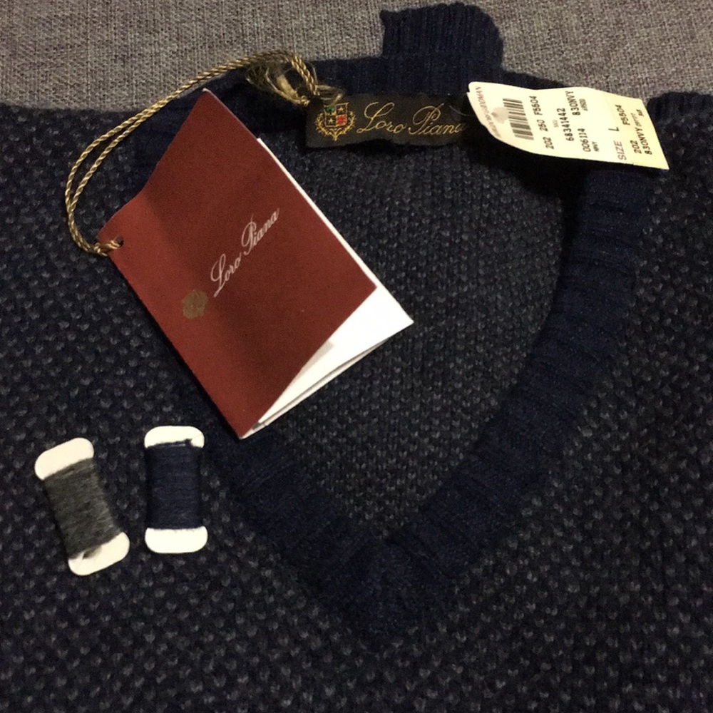 NWT Loro Piana Navy Blue Sweater 100% Cashmere